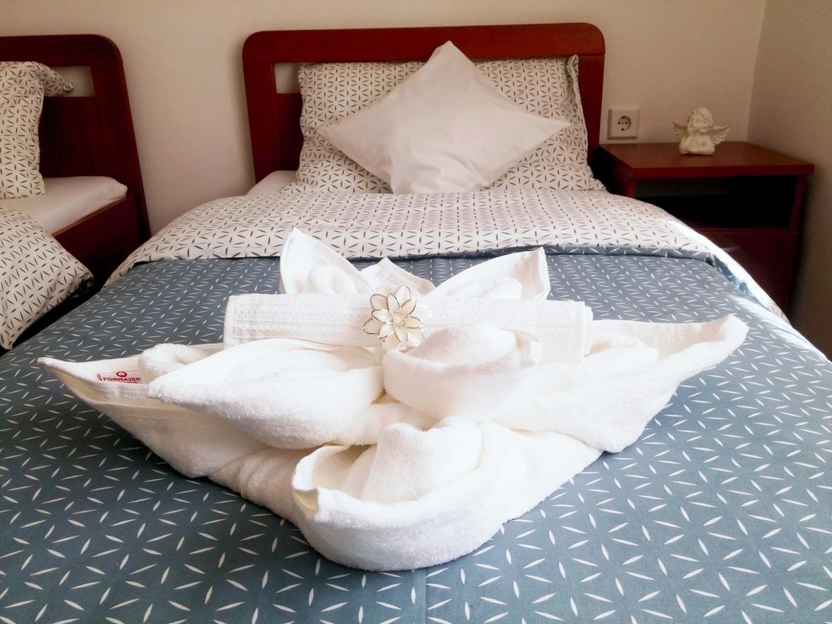 Guest House Domig Licko Lesce Buitenkant foto